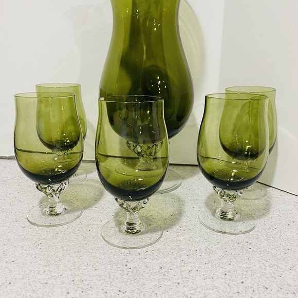 VTG Sasaki Cocktail Set Olive Green Art Glass Pitcher Decanter & 5 Wine Glasses - Picture 5 of 10